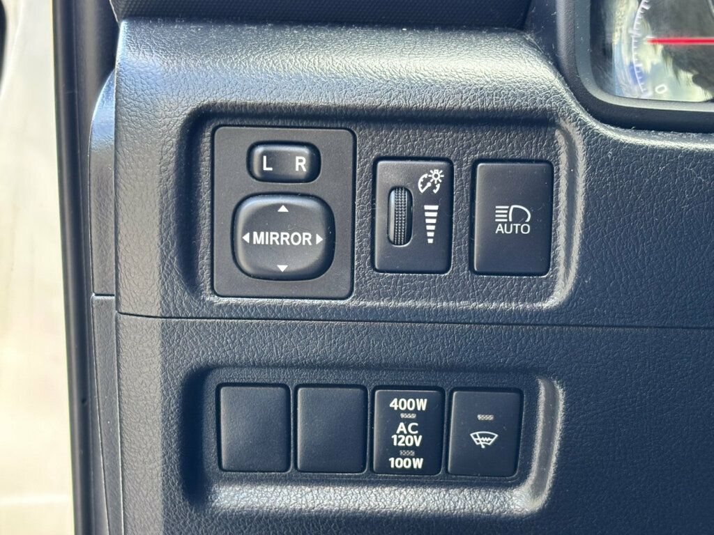 Toyota 4Runner photo 35