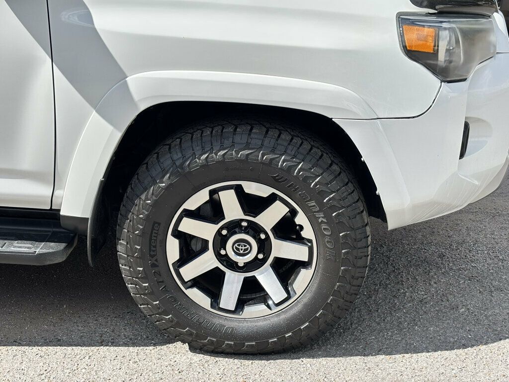 Toyota 4Runner photo 37