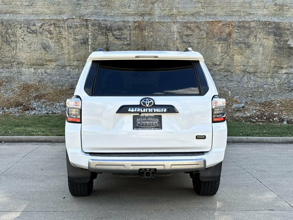 Toyota 4Runner photo 6