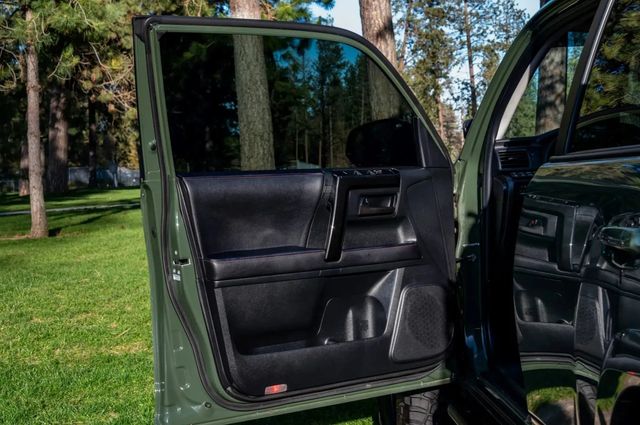 2022 Toyota 4Runner TRD Off Road Premium 4WD - 22938492 - 36