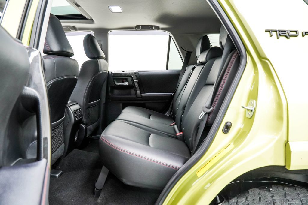 Toyota 4Runner photo 18