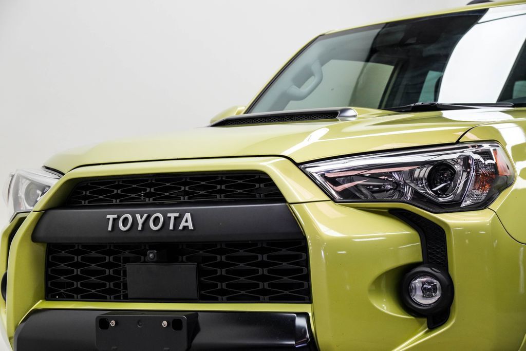 Toyota 4Runner photo 2