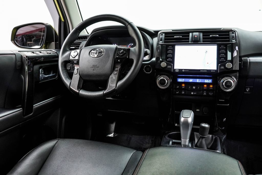 Toyota 4Runner photo 25