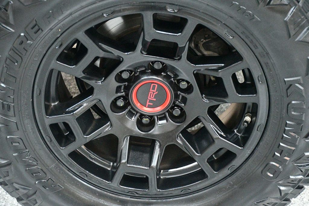 Toyota 4Runner photo 21