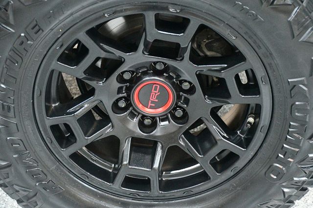2022 Toyota 4Runner TRD Pro 4WD - 22999360 - 20