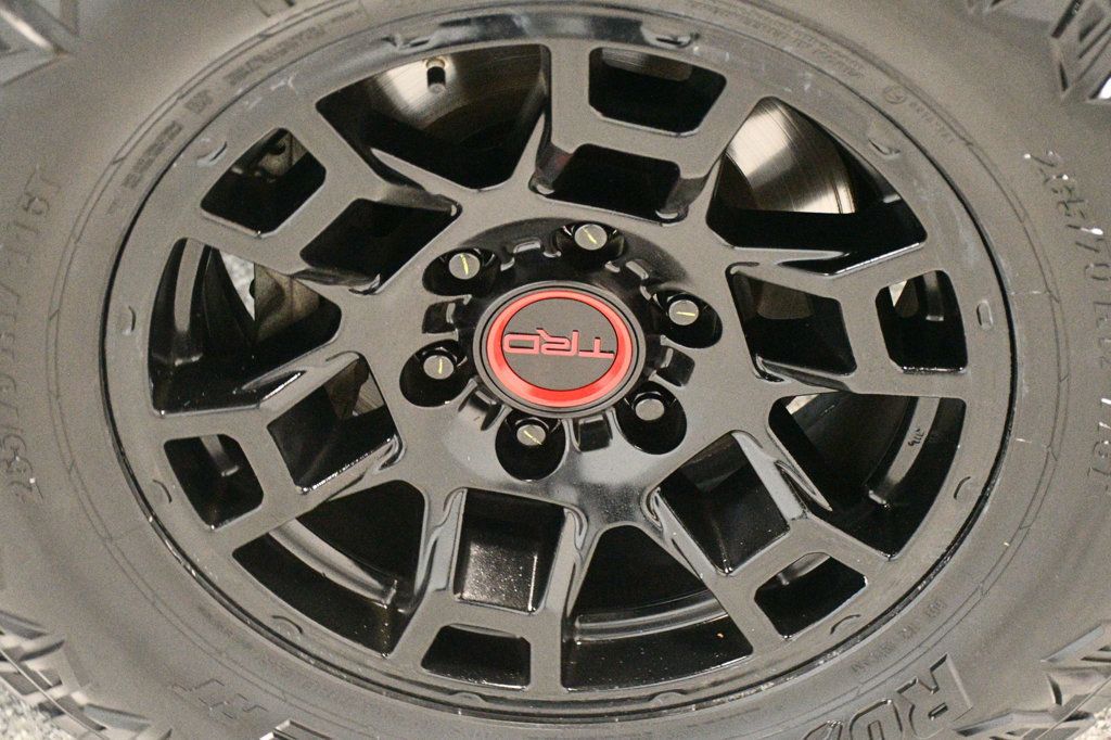 Toyota 4Runner photo 23