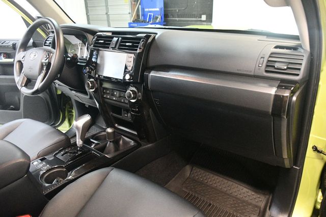 2022 Toyota 4Runner TRD Pro 4WD - 22999360 - 29