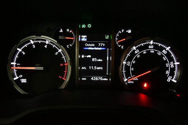 2022 Toyota 4Runner TRD Pro 4WD - 22999360 - 45