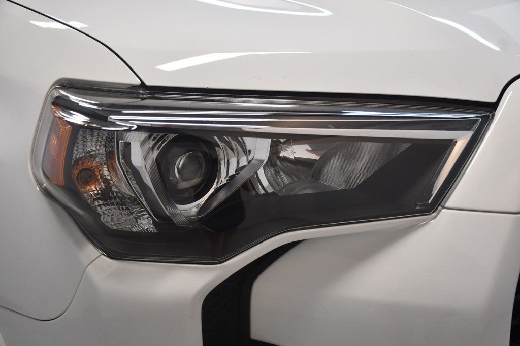 Toyota 4Runner photo 12