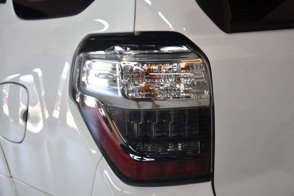 Toyota 4Runner photo 16