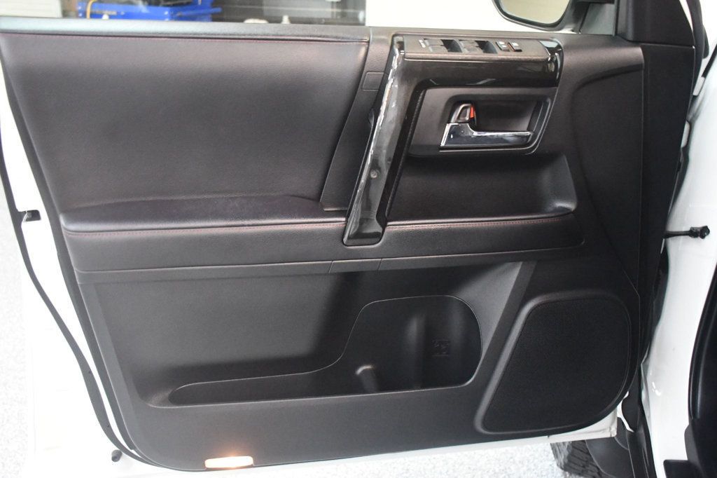 Toyota 4Runner photo 24