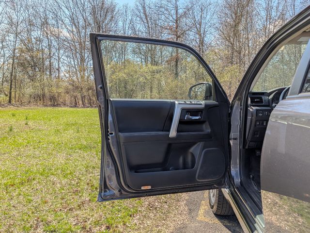 2022 Toyota 4Runner TRD Sport 4WD - 23000565 - 10