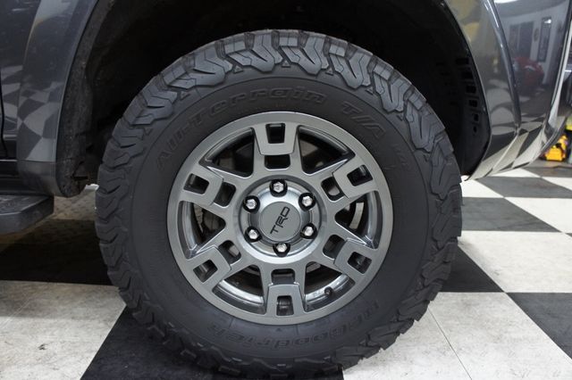 2022 Toyota 4Runner TRD wheels, 3rd Row Seats - 22879532 - 10