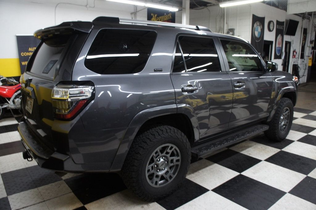2022 Toyota 4Runner TRD photo 14