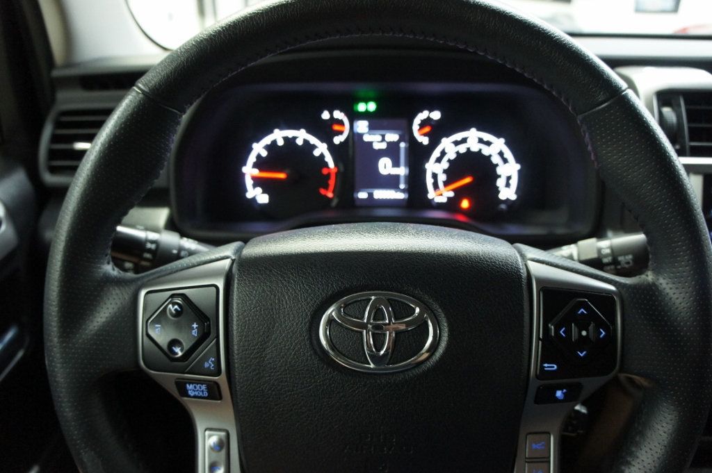 2022 Toyota 4Runner TRD photo 27