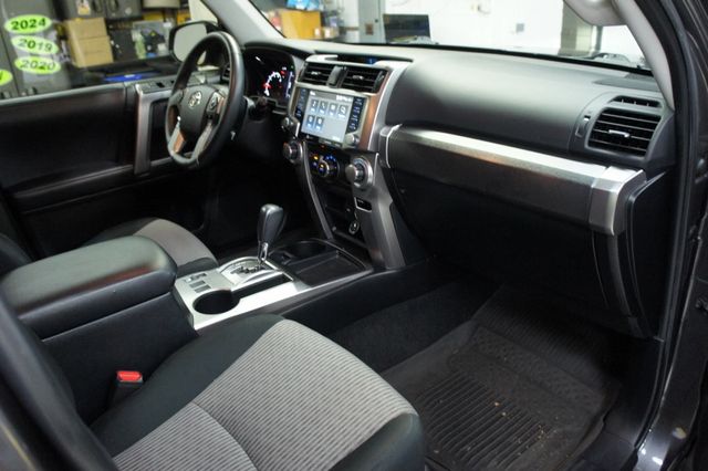 2022 Toyota 4Runner TRD wheels, 3rd Row Seats - 22879532 - 35