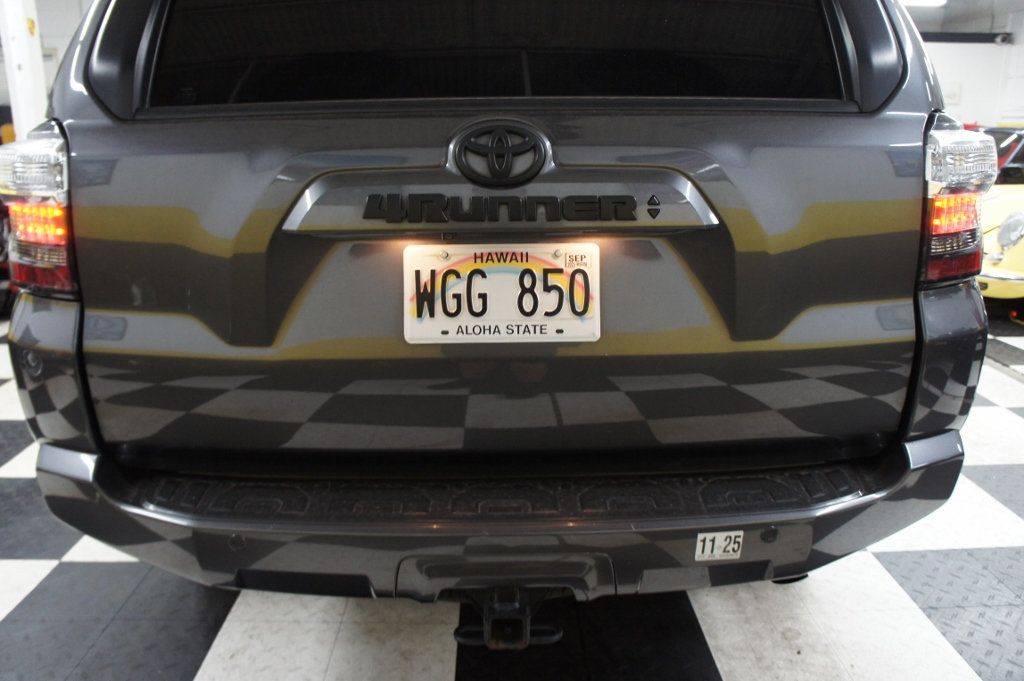 2022 Toyota 4Runner TRD photo 43
