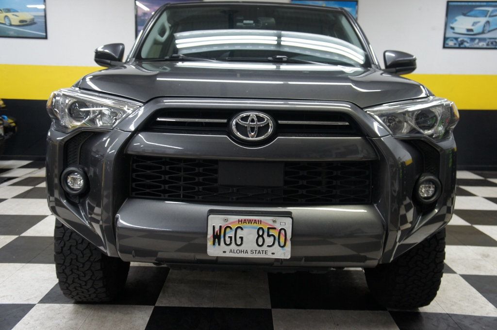 2022 Toyota 4Runner TRD photo 8