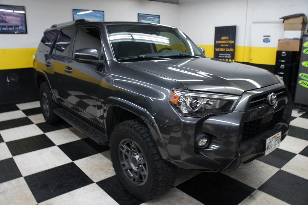 2022 Toyota 4Runner TRD photo 9