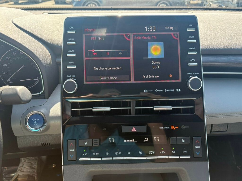 2022 Toyota Avalon XLE photo 33