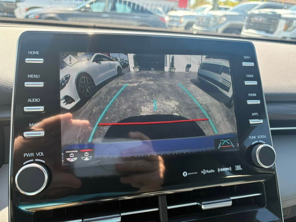 2022 Toyota Avalon XLE photo 35
