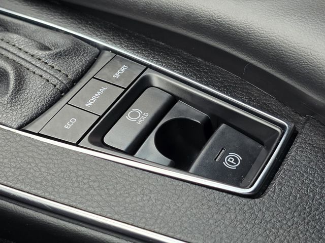 2022 Toyota Avalon XLE FWD - 23069891 - 19