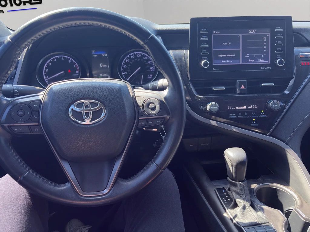 2022 Toyota Camry 1 OWNER VEHICLE, TINTED, SPOILER, BLUETOOTH, TOUCHSCREEN!! - 23031992 - 10