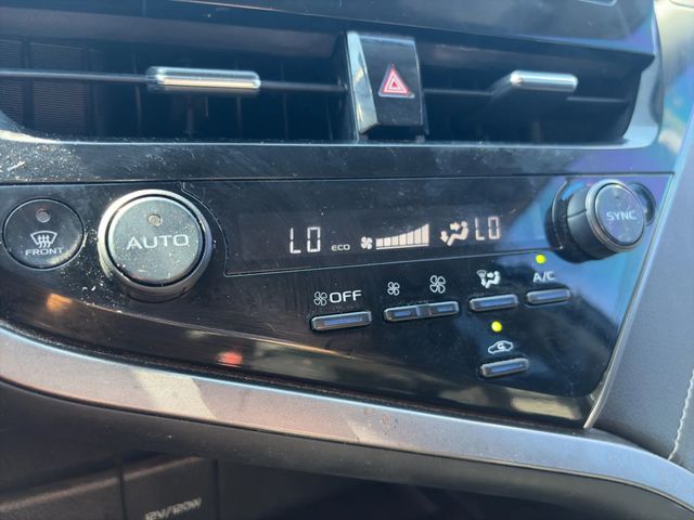 2022 Toyota Camry 1 OWNER VEHICLE, TINTED, SPOILER, BLUETOOTH, TOUCHSCREEN!! - 23031992 - 13