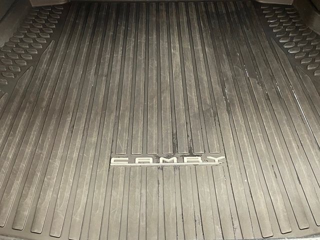 2022 Toyota Camry Hybrid LE CVT - 23016971 - 18