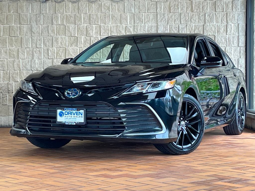2022 Toyota Camry Hybrid LE CVT - 23016971 - 1