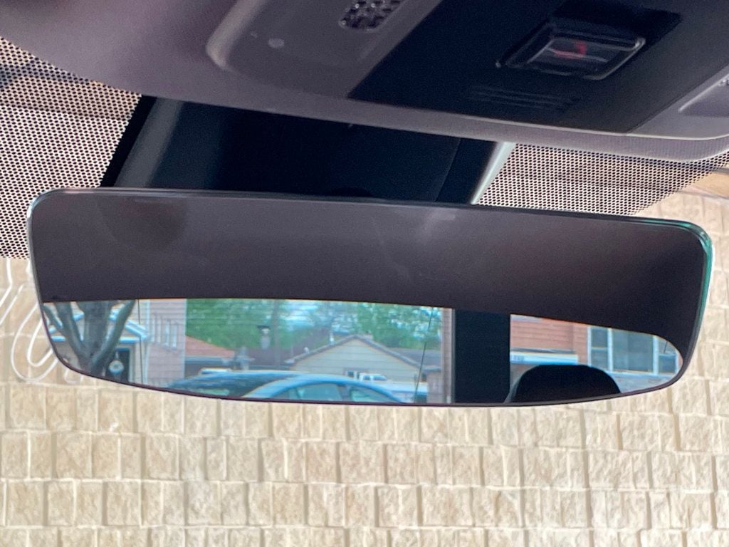 2022 Toyota Camry Hybrid LE CVT - 23016971 - 34