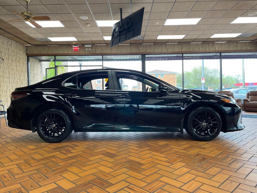 2022 Toyota Camry Hybrid LE CVT - 23016971 - 6