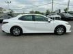 2022 Toyota Camry Hybrid LE CVT - 23015497 - 16
