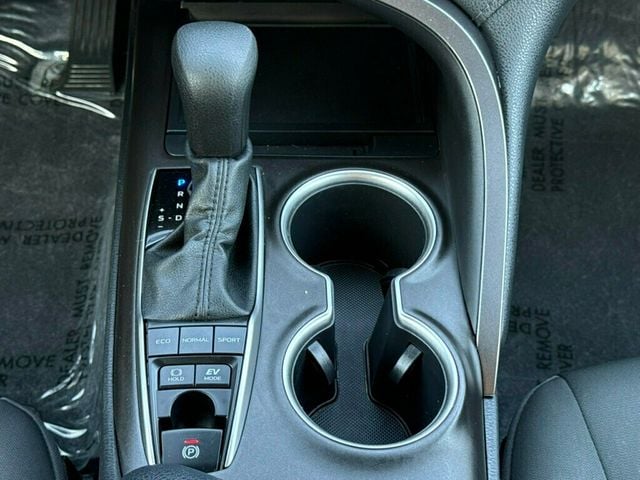 2022 Toyota Camry Hybrid LE CVT - 23015497 - 23