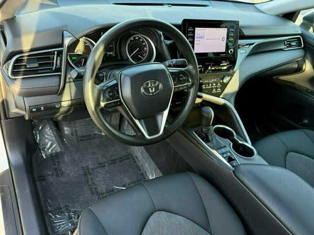 2022 Toyota Camry Hybrid LE CVT - 23015497 - 8