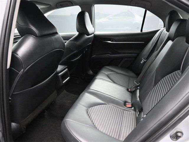 2022 Toyota Camry Hybrid photo 10