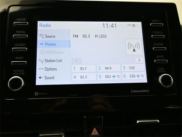 2022 Toyota Camry Hybrid photo 18