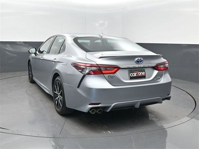 2022 Toyota Camry Hybrid photo 3