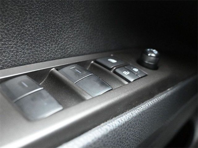 2022 Toyota Camry Hybrid photo 26