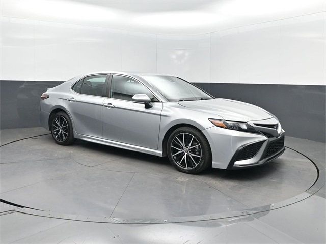 2022 Toyota Camry Hybrid photo 30