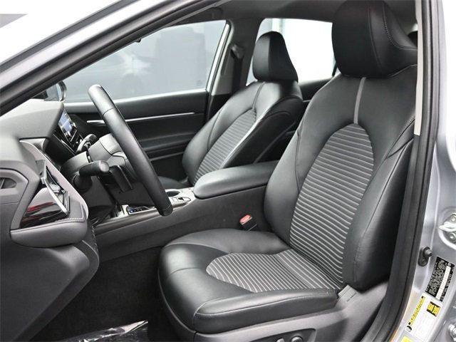 2022 Toyota Camry Hybrid photo 5