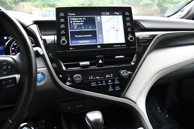 2022 Toyota Camry Hybrid XLE CVT - 22866889 - 19
