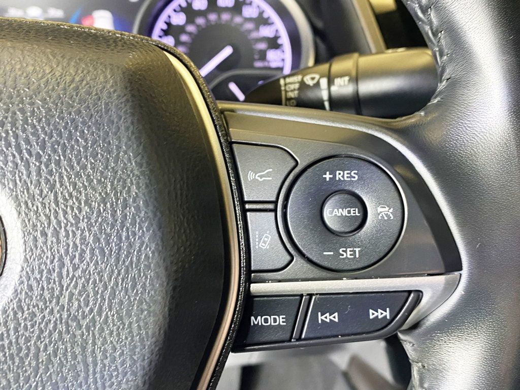 2022 Toyota Camry Hybrid XLE CVT - 22959532 - 25