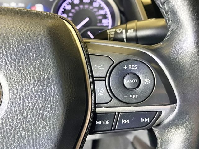 2022 Toyota Camry Hybrid XLE CVT - 22959532 - 25