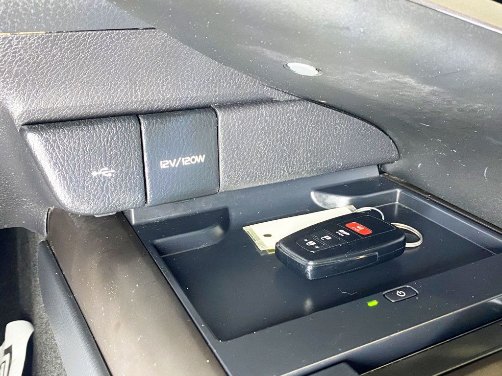 2022 Toyota Camry Hybrid XLE CVT - 22959532 - 33