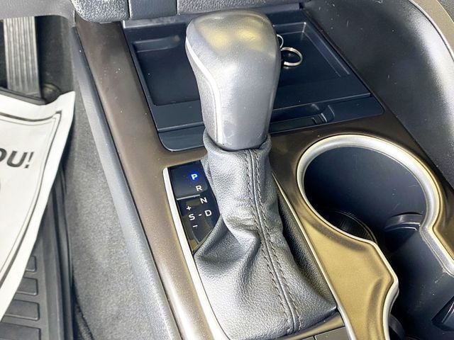 2022 Toyota Camry Hybrid XLE CVT - 22959532 - 34
