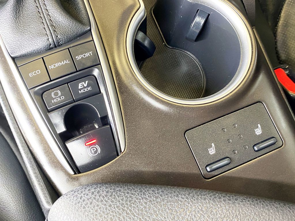 2022 Toyota Camry Hybrid XLE CVT - 22959532 - 36