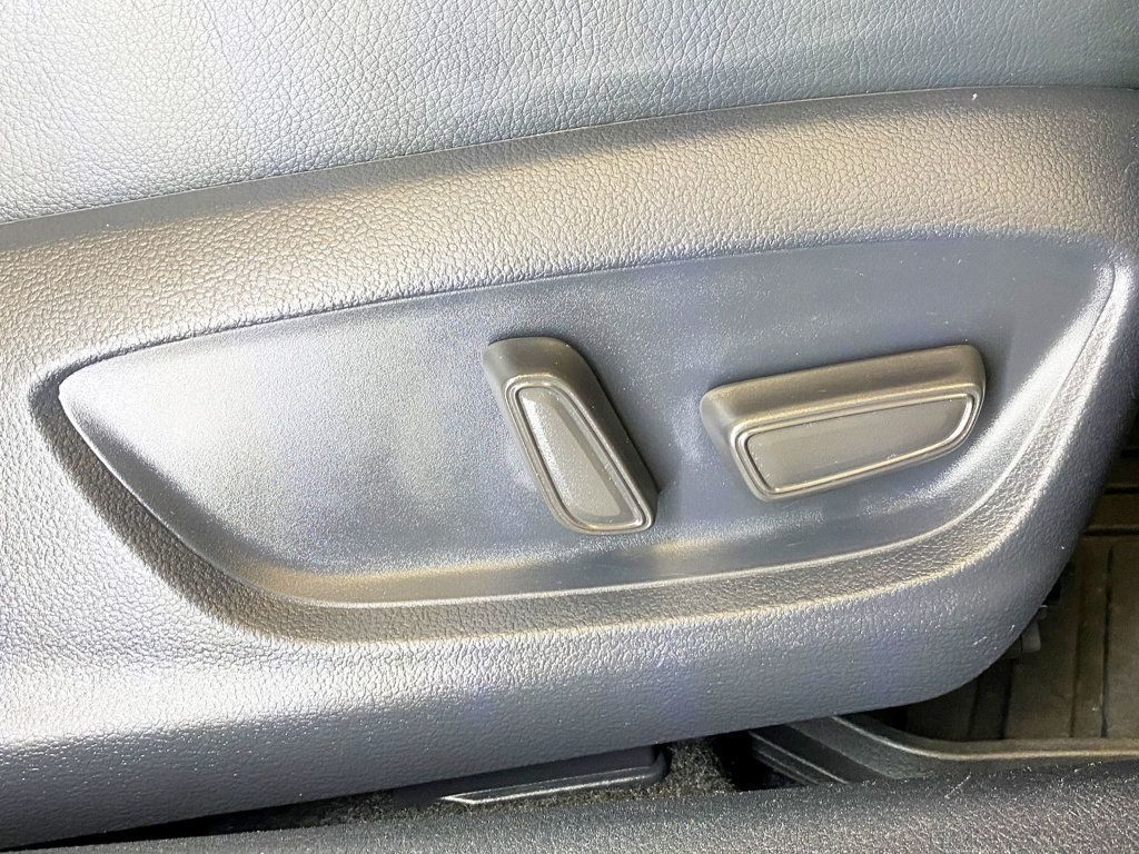 2022 Toyota Camry Hybrid XLE CVT - 22959532 - 42