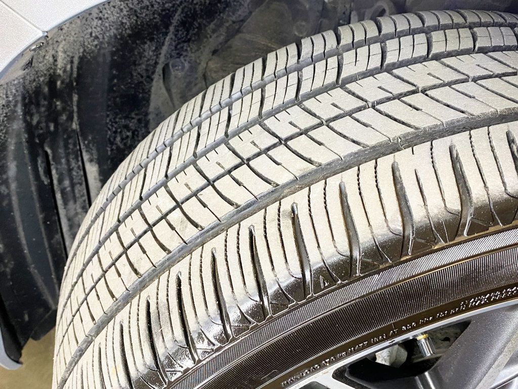 2022 Toyota Camry Hybrid XLE CVT - 22959532 - 61