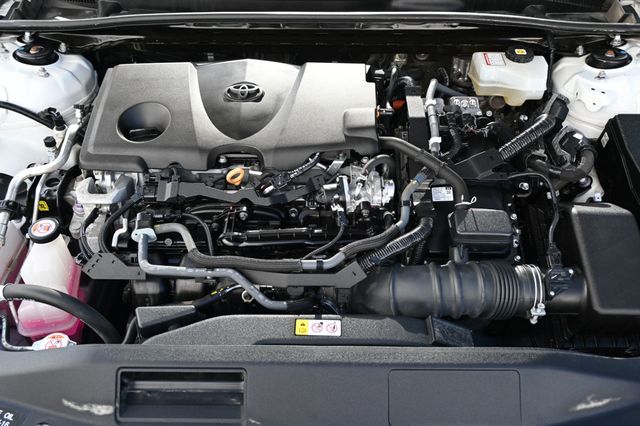 2022 Toyota Camry Hybrid XSE Brand New Tires - 22930241 - 17